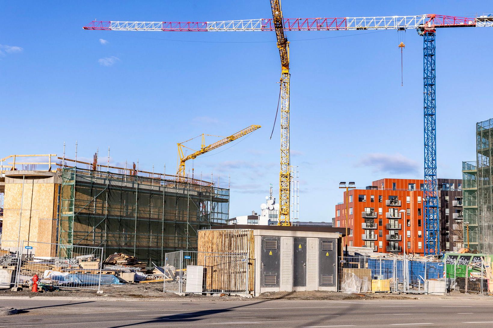 Er verið að byggja of mikið?