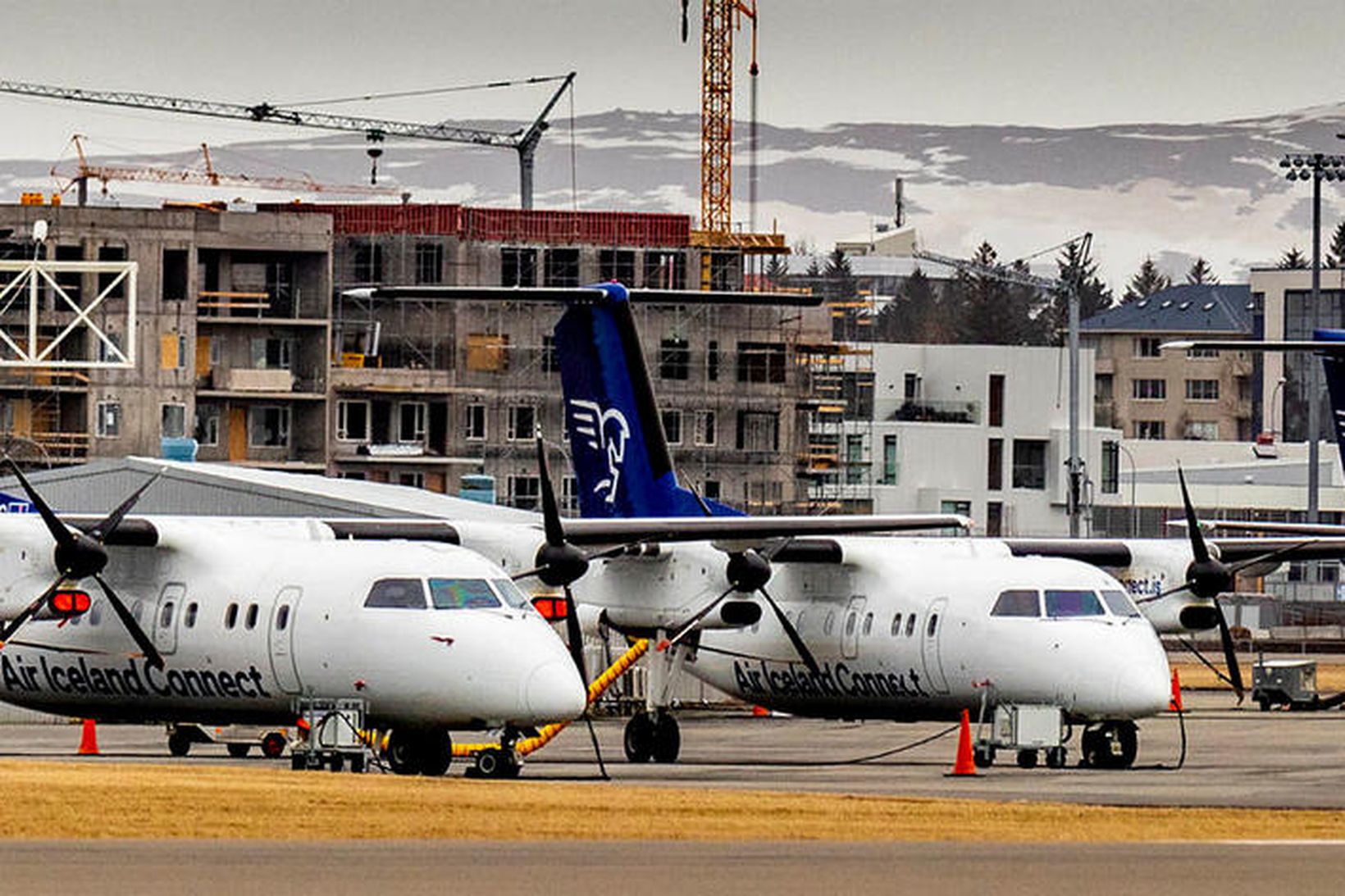 Eftir sameiningu Flugfélags Íslands og Icelandair Group er innanlandsflugið rekið …