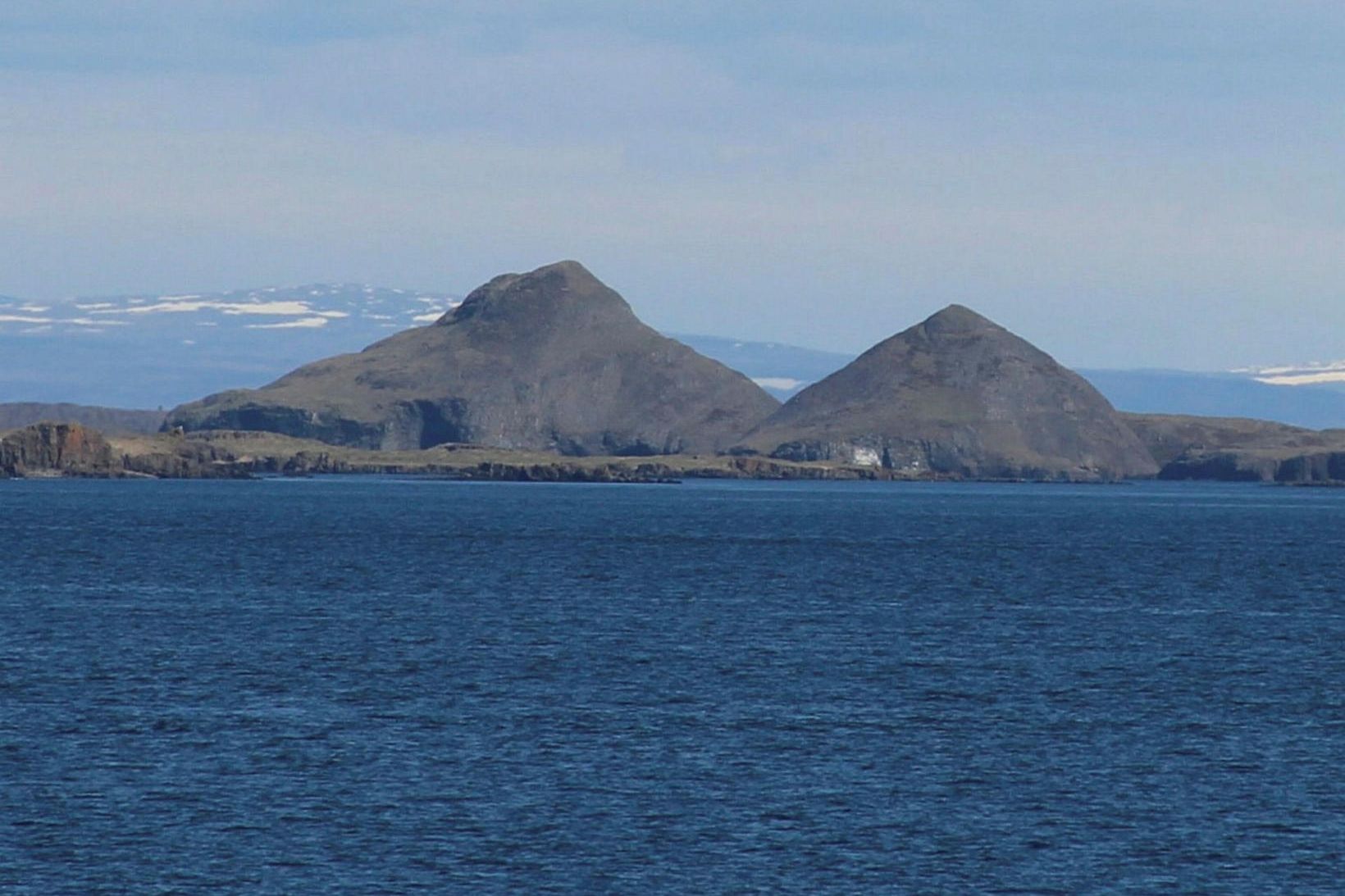 Klakkseyjar í Breiðafirði eru innan við tvo kílómetra frá landi.