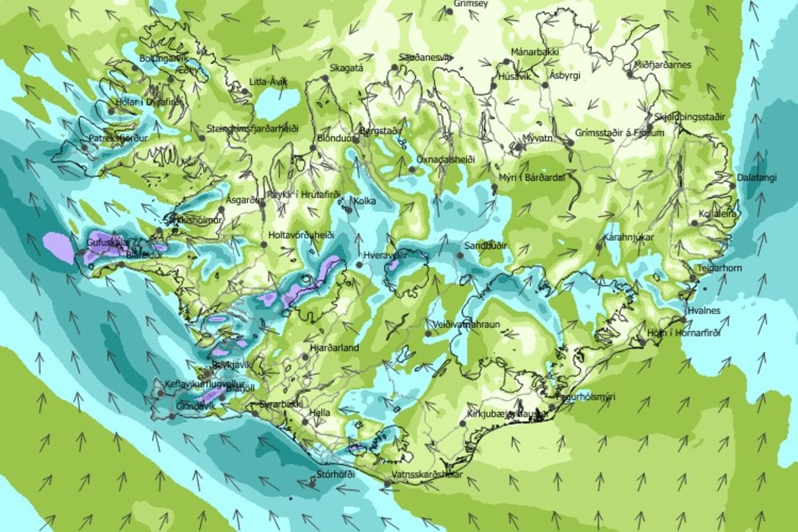 Hér má sjá veðurspá landsins klukkan tíu í kvöld.