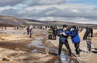 Geysir í Haukadal - ferðamenn