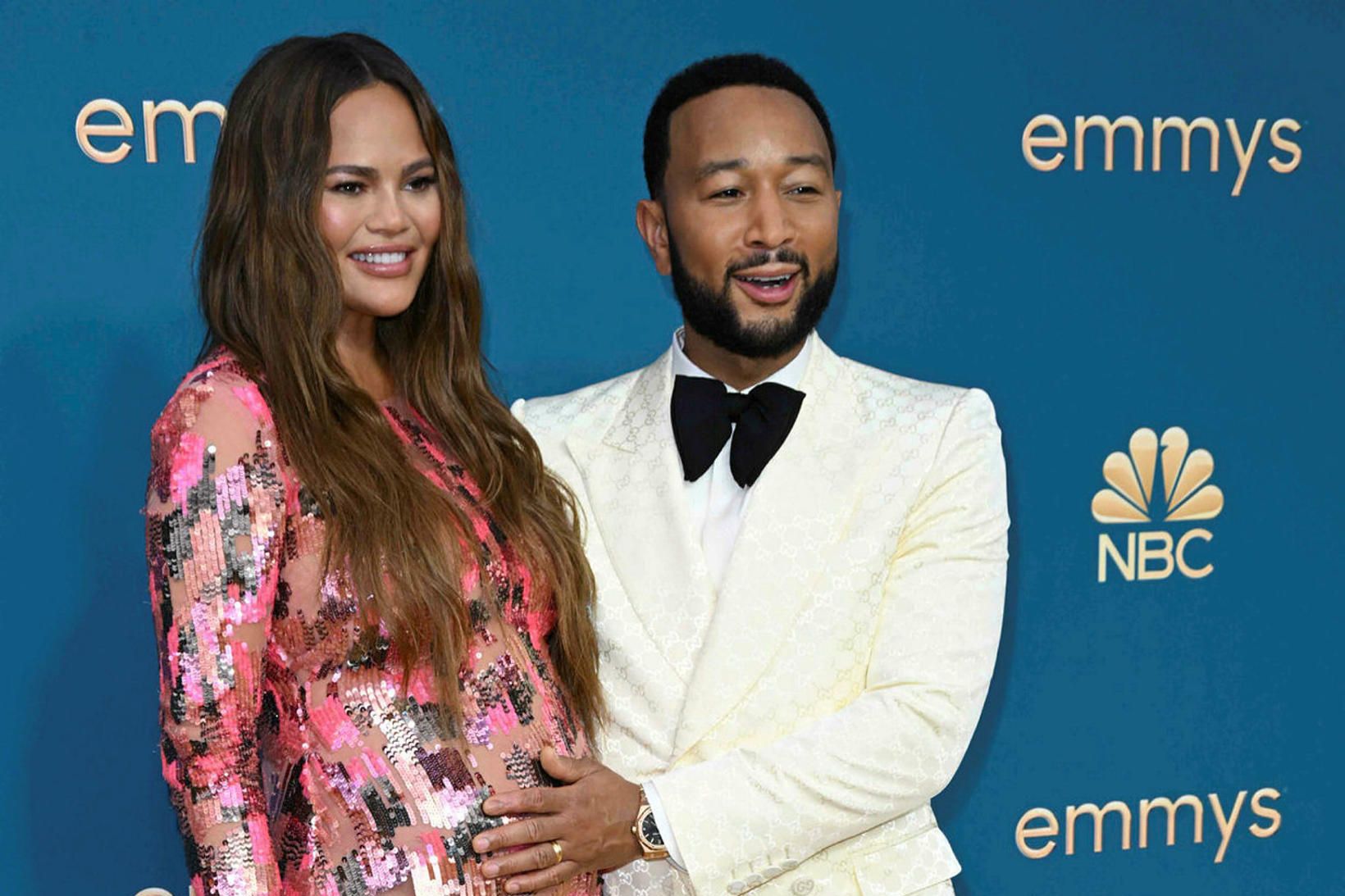 Chrissy Teigen og John Legend á Emmy-verðlaunahátíðinni.