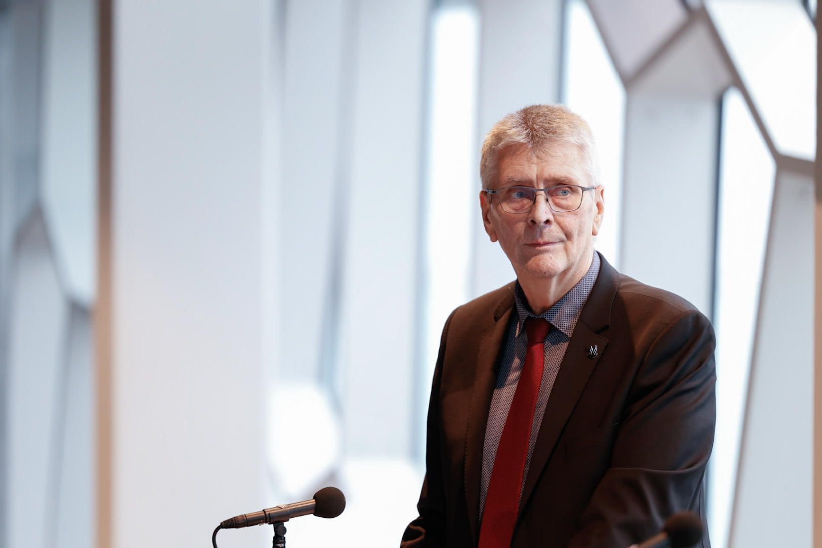 Guðmundur Ingi Kristinsson menntamálaráðherra gaf ekki kost á viðtali um …