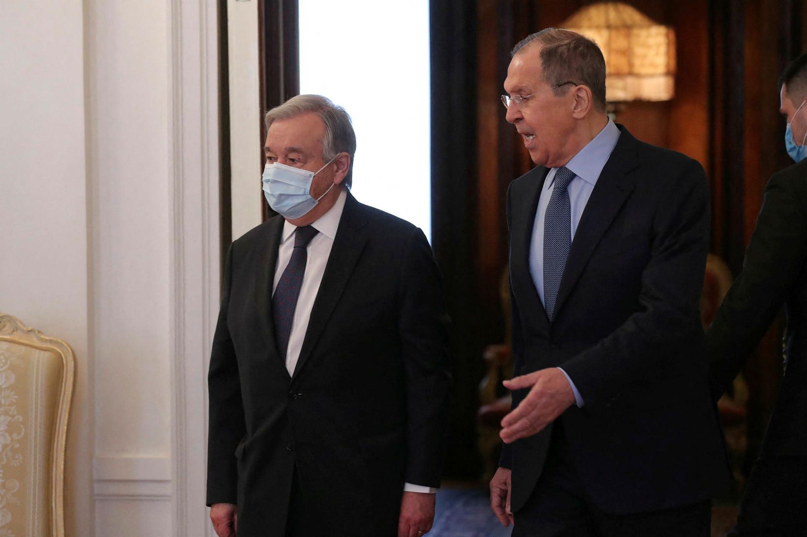 Antonio Guterres aðalritari Sameinuðu þjóðanna ásamt Sergei Lavrov utanríkisráðherra Rússlands …