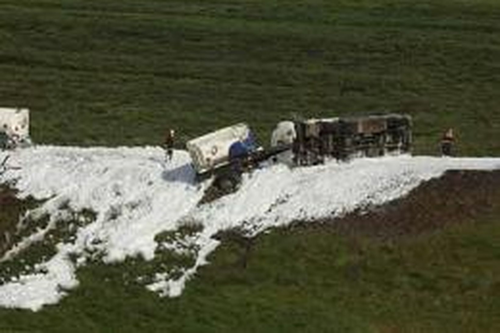 Notuð hefur verið slökkvikvoða til að draga úr eldhættu á …