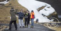 Ferðamenn við Seljalandsfoss