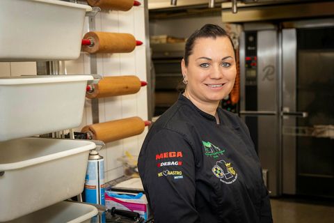 Antje Bräunig, konditormeistari og konditorkennari frá fagskólanum í Chemnitz í Þýskalandi var gestabakari hjá Bernhöftsbakarí …
