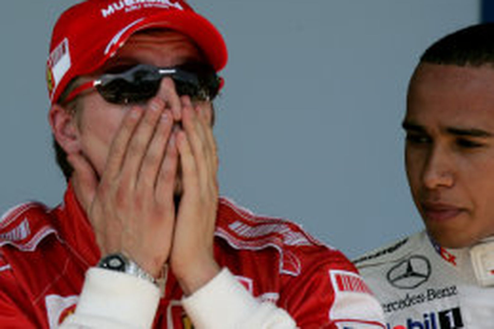 Ferrari segir Hamilton hafa hindrað Räikkönen í tímatökunum í Sao …