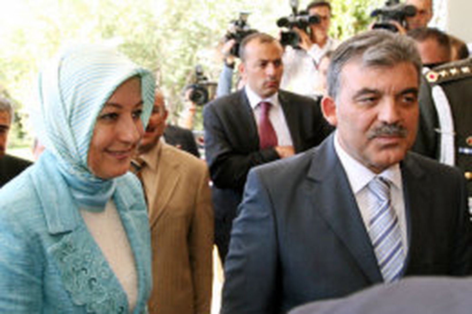 Abdullah Gul, forseti Tyrklands, með eiginkonu sinni Hayrunnisa sem alltaf …