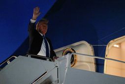 Donald Trump Bandaríkjaforseti kveður Calgary í Canada en hann flýtti brottför sinni frá leiðtogafundi G7-ríkjanna …