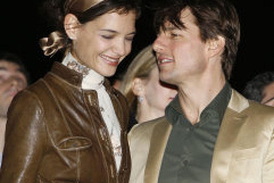 Katie Holmes og Tom Cruise voru miklir vinir Davids og Viktoríu Beckham.