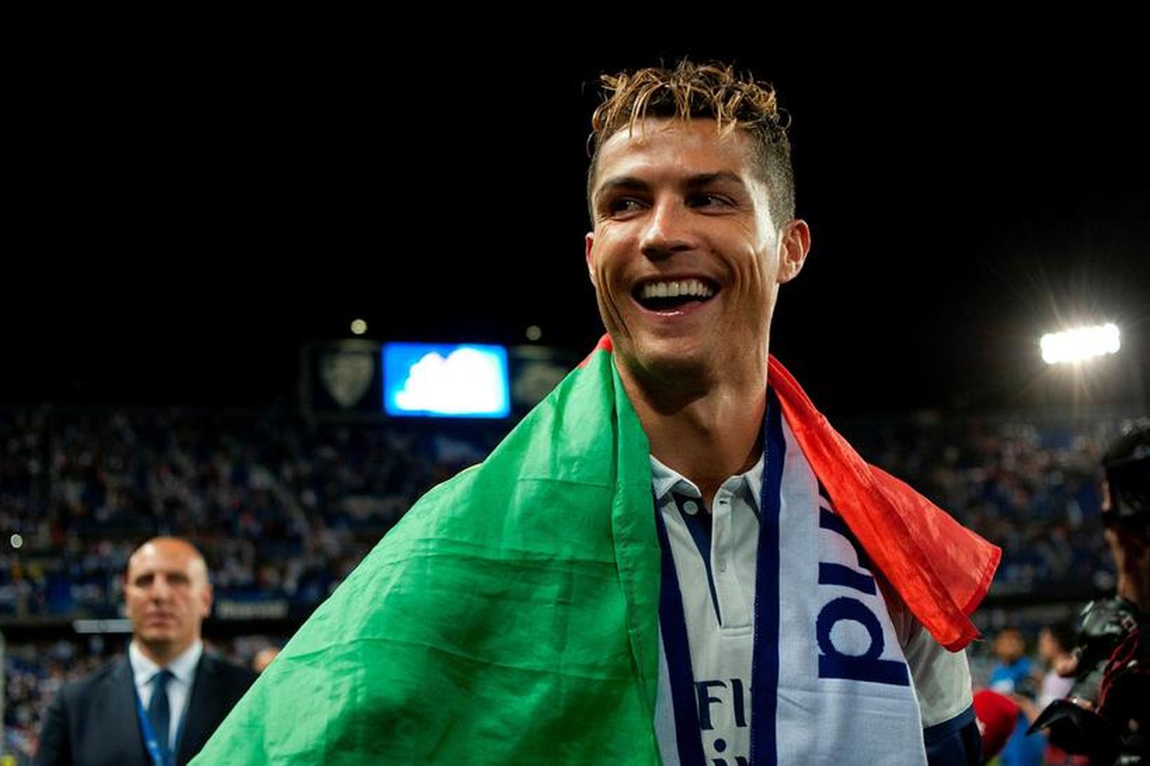 Cristiano Ronaldo fagnar Spánarmeistaratitlinum í gær.