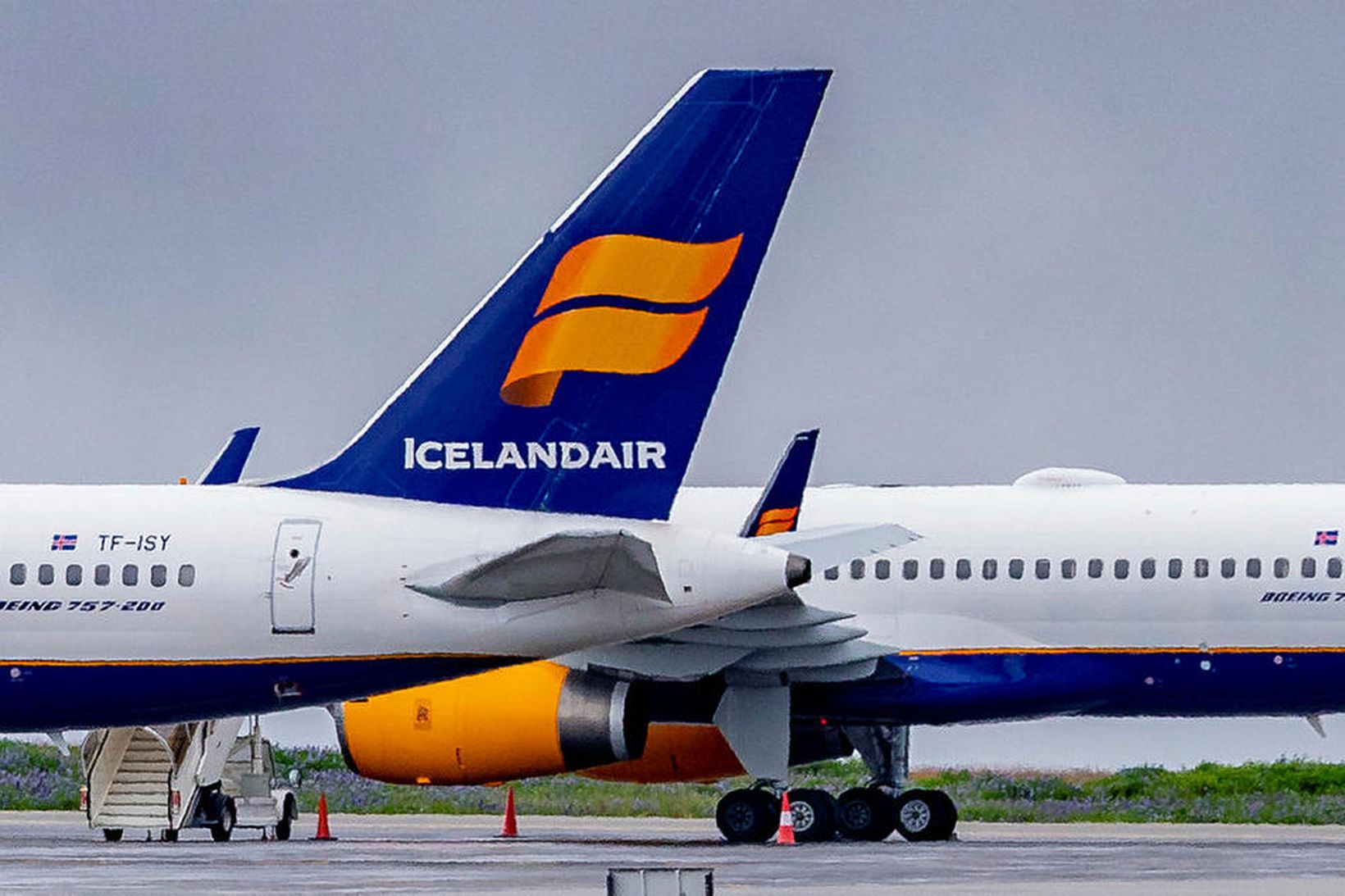 Flugvél frá Icelandair þurfti að hætta við lendingu þegar í …
