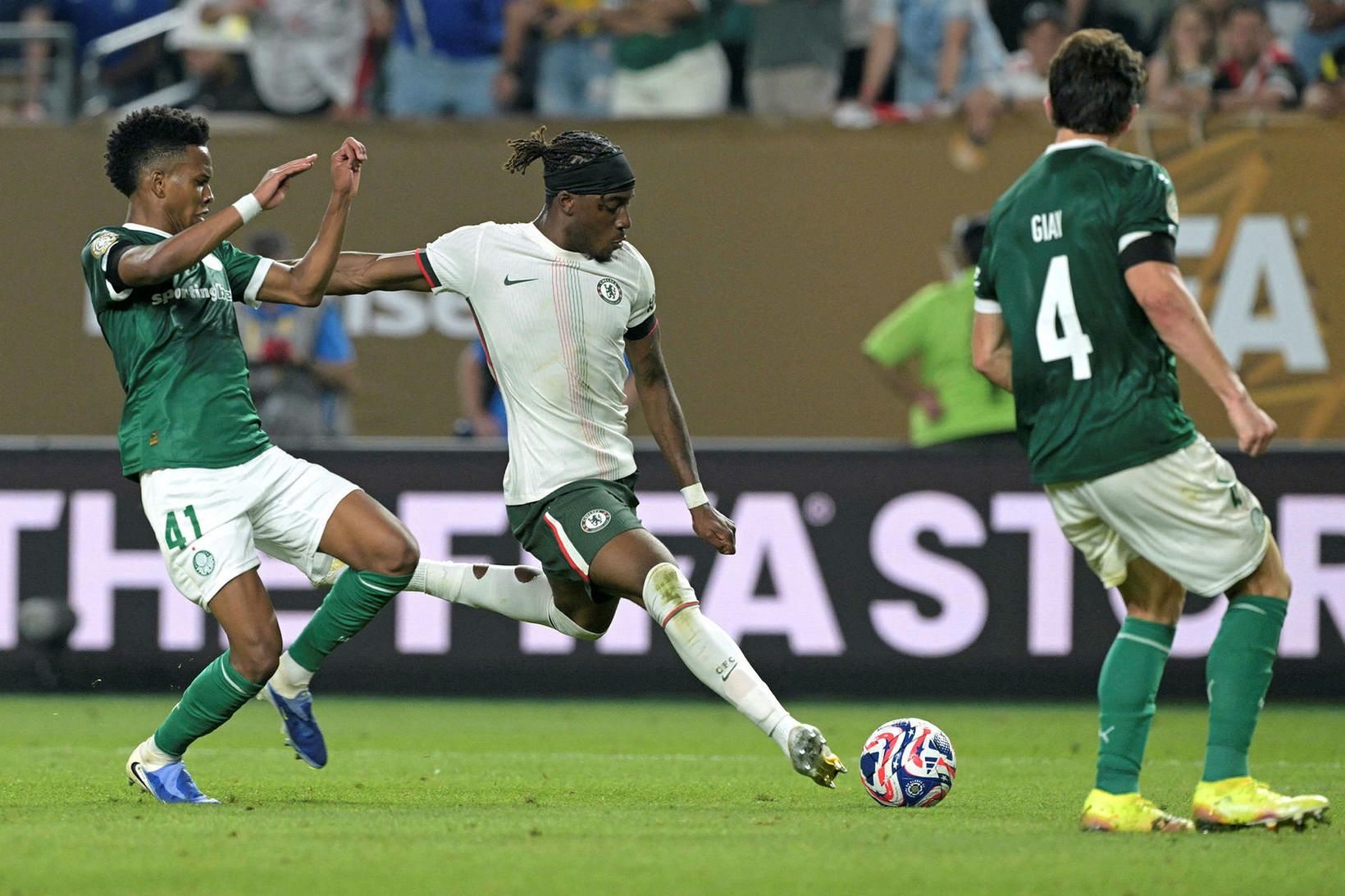 Noni Madueke í leik með Chelsea á HM félagsliða.