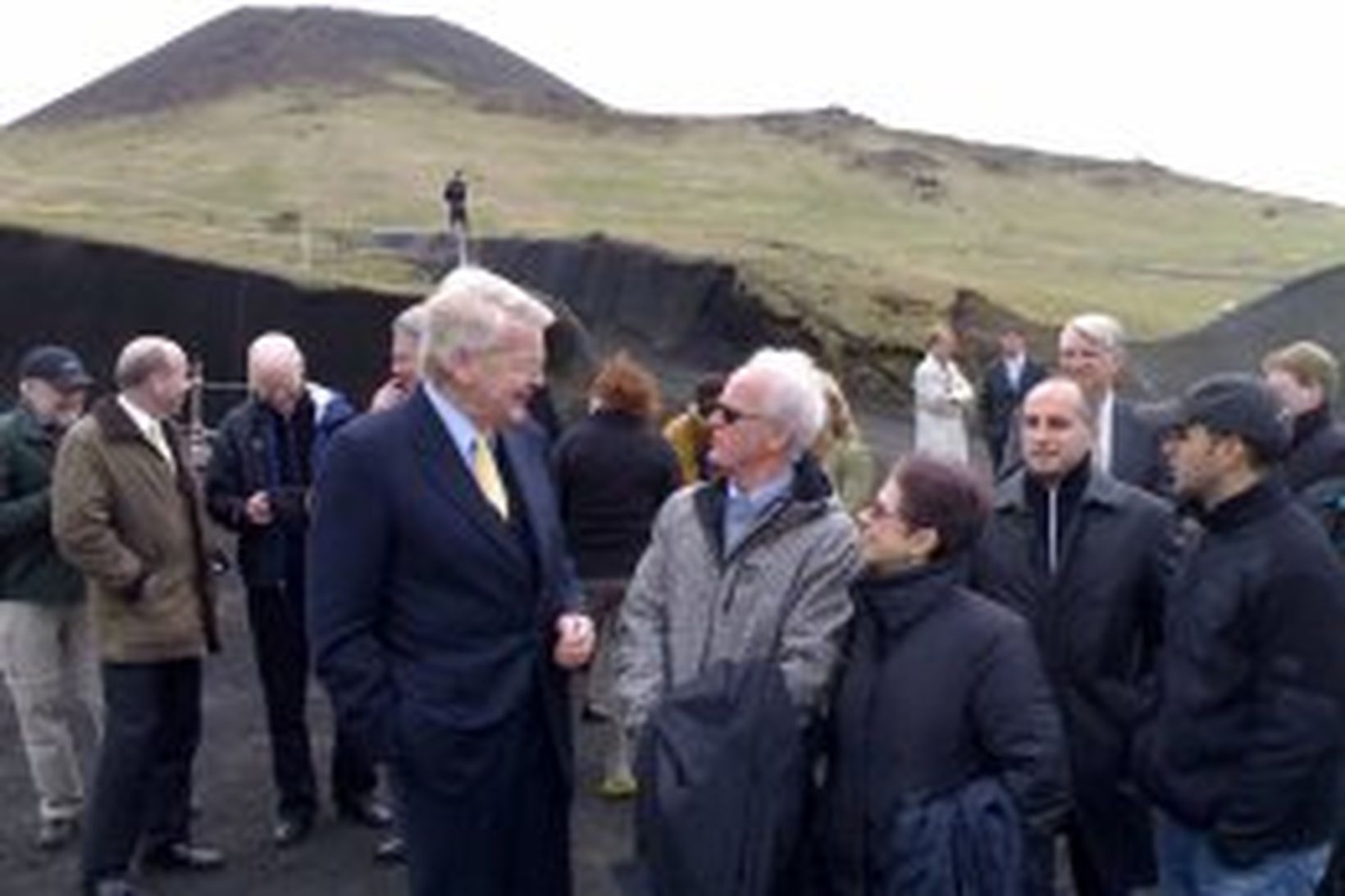 Hópurinn fór í útsýnisferð um eyjuna í dag og skoðaði …