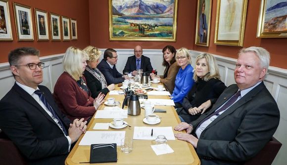 Þing gæti komið saman fyrir mánaðamót
