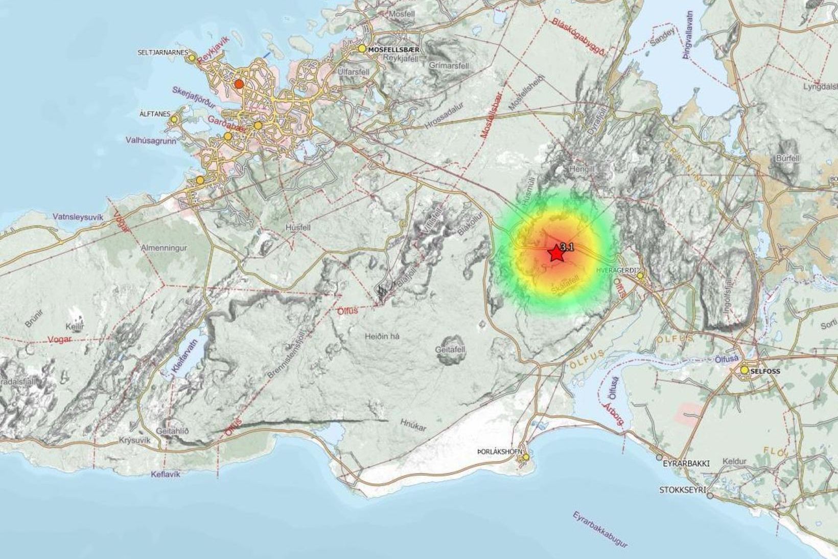 Skjálftinn reið yfir vestur af Hveragerði.