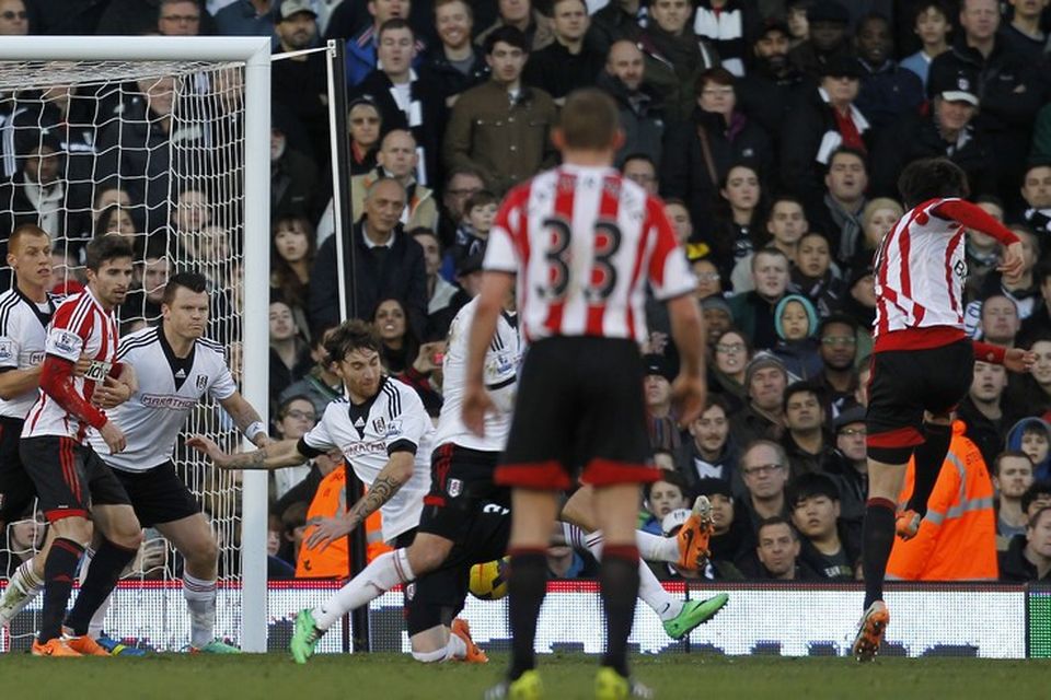 Ki Sung-Yong skorar annað mark Sunderland í dag.