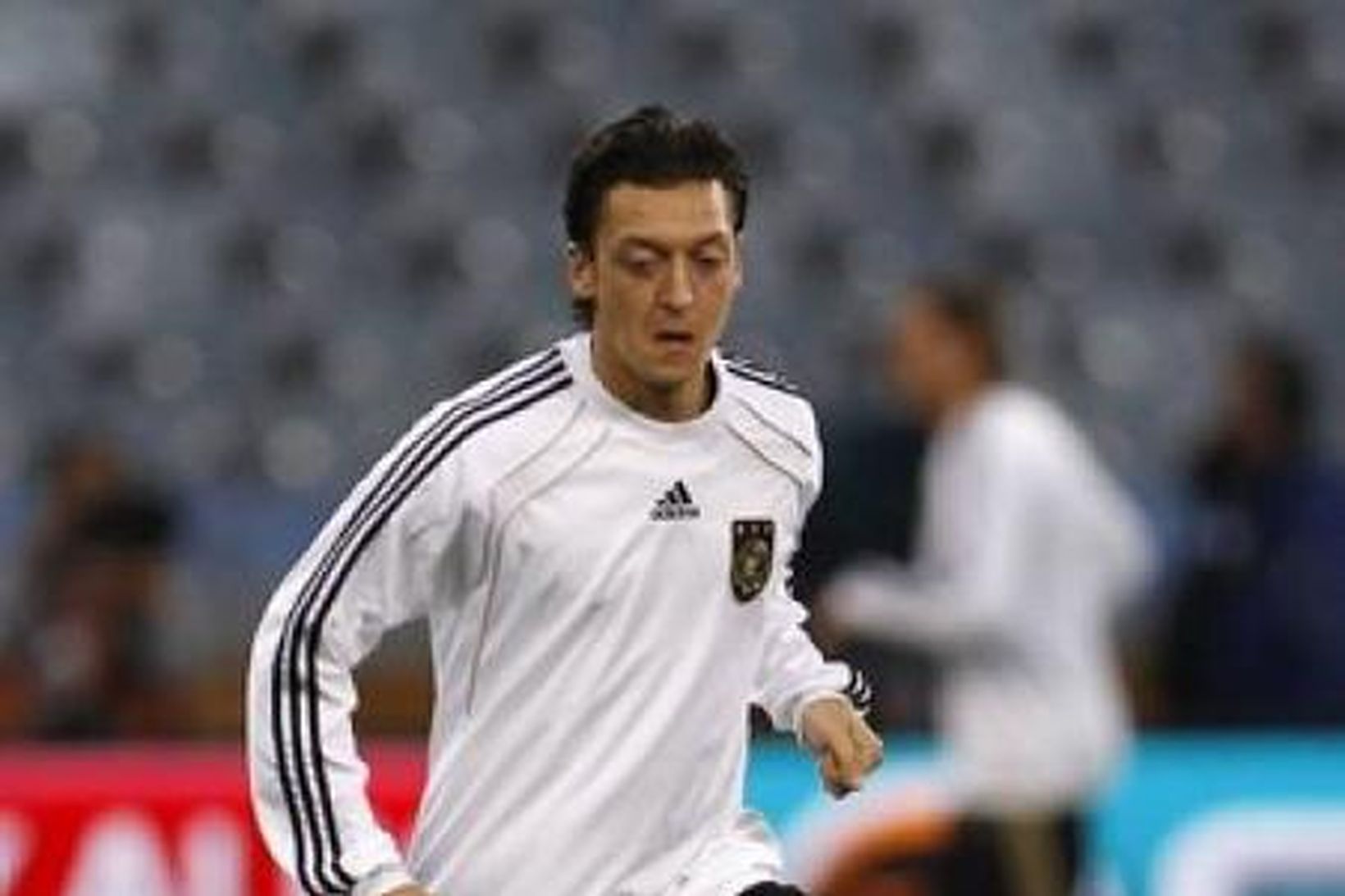Mesut Özil var frábær á HM og er eftirsóttur.