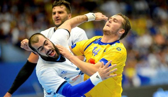 Gerir góðverk í stað þess að spila handbolta
