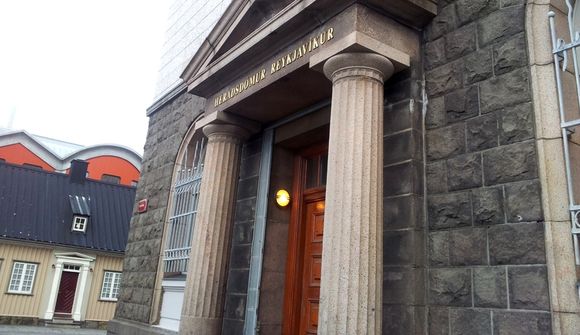 Ástráður vill eina milljón í bætur