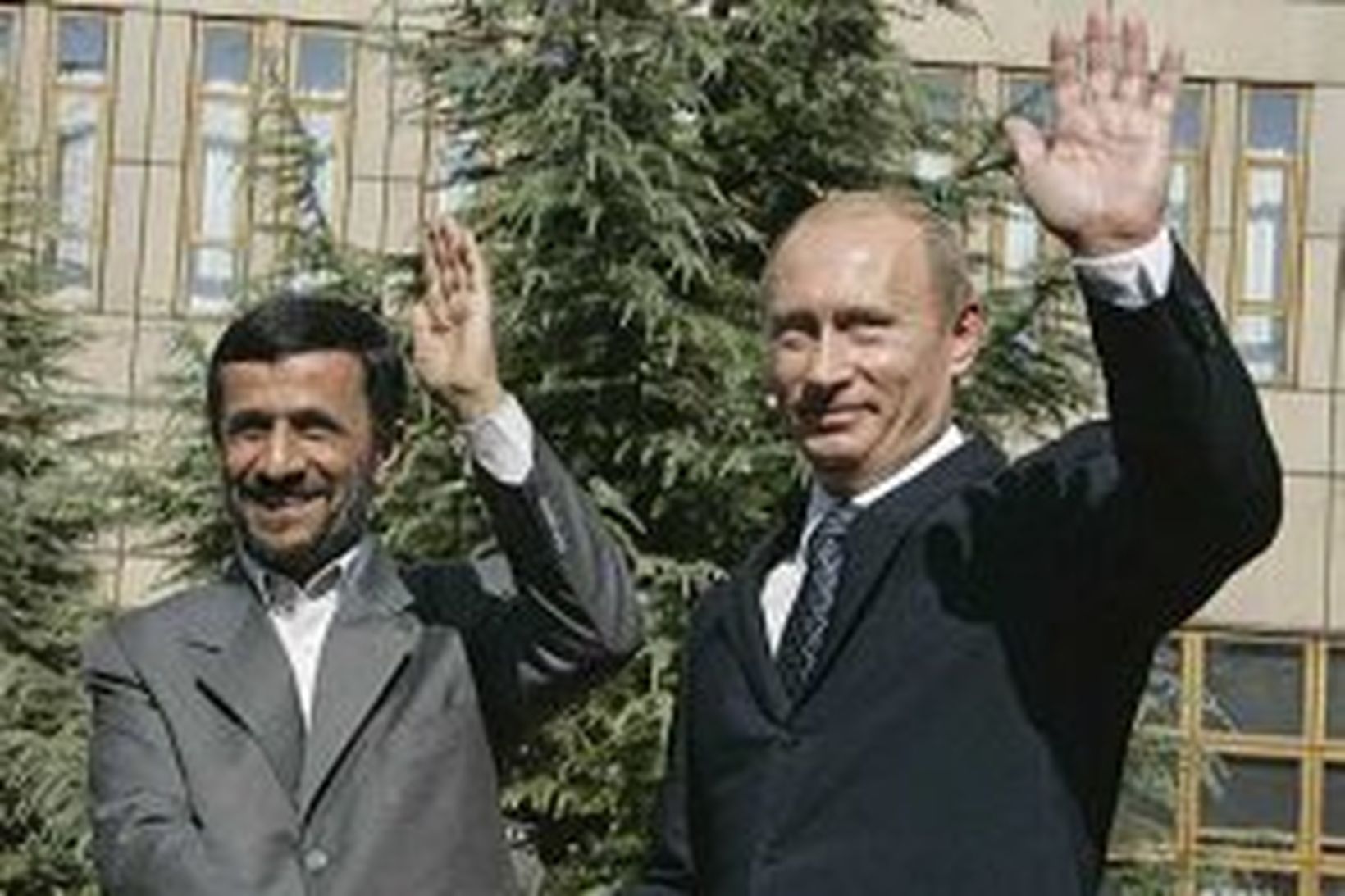 Forseti Írans, Mahmoud Ahmadinejad ásamt Vladimir Putin forseta Rússlands í …