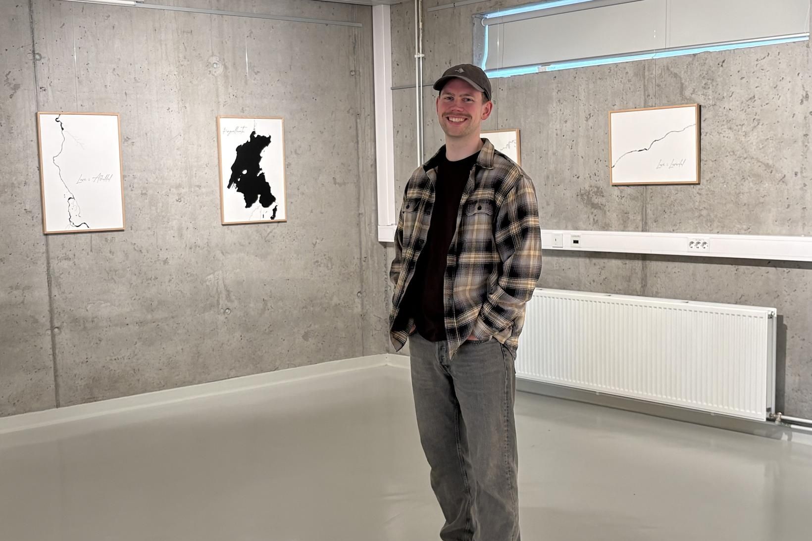 Fléttar saman teikningar og veiðiminningar