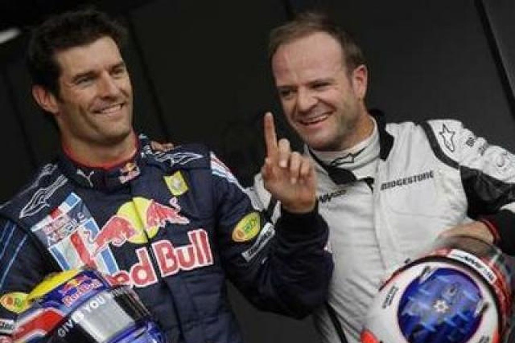 Webber stóðst atlögur Barrichello í tímatökunum í Nürburgring.