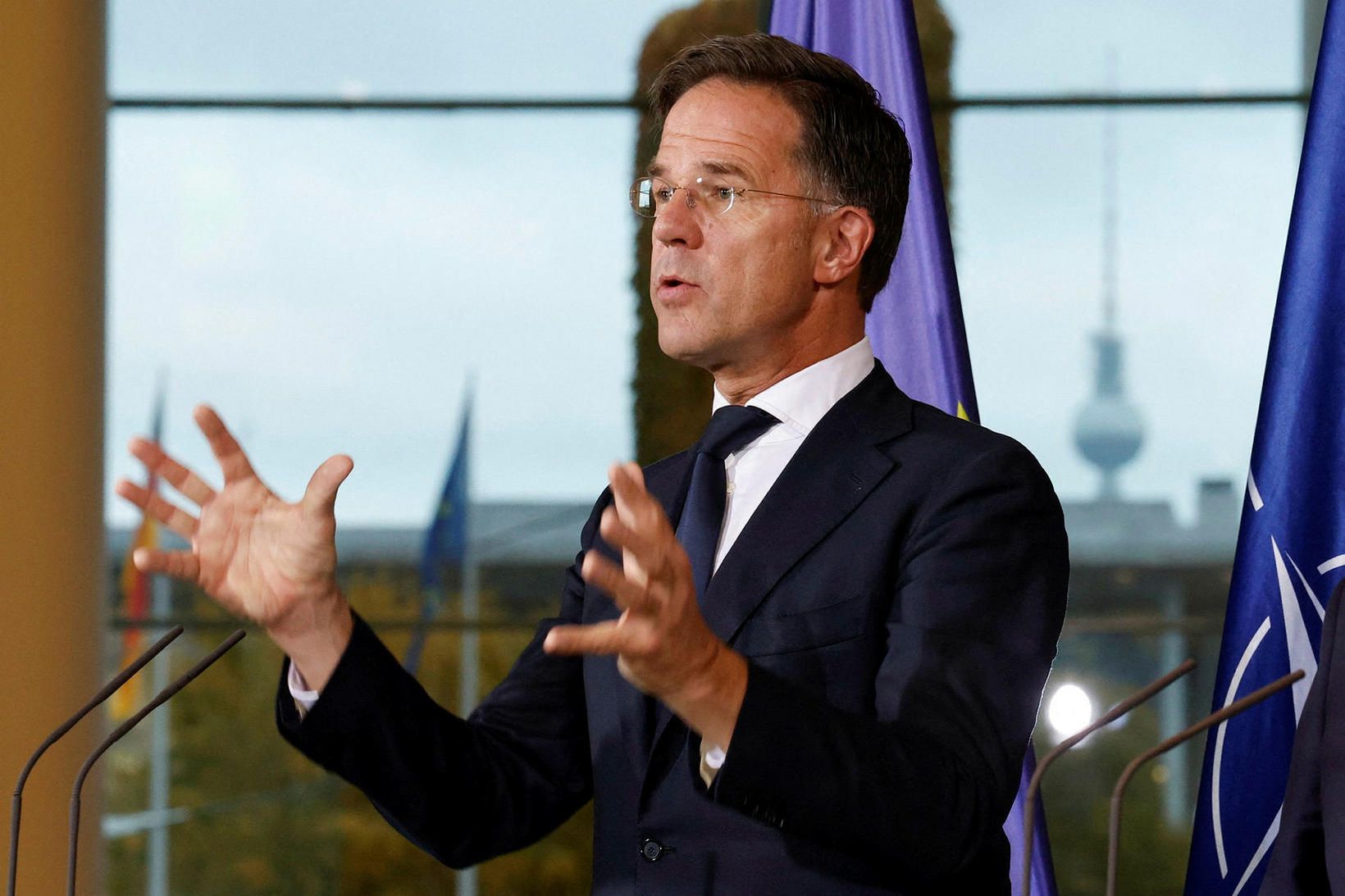 Mark Rutte, framkvæmdastjóri NATO, ræddi við blaðamenn í Þýskalandi í …