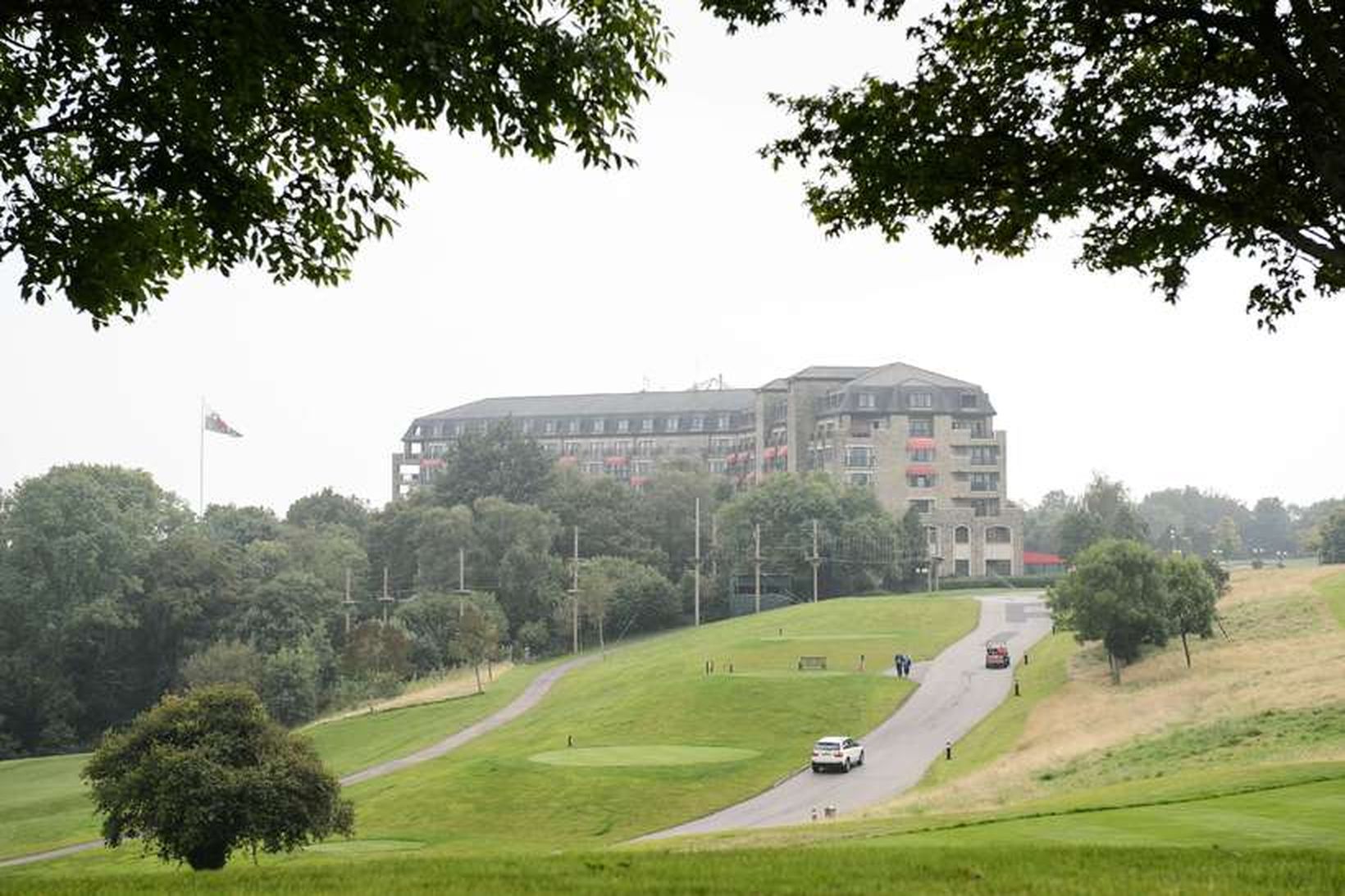 Leiðtogarnir munu ræða málin í Celtic Manor Resort í Wales.