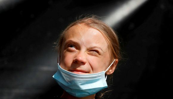 Greta Thunberg farin aftur í skólann
