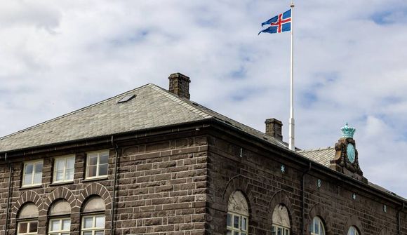Uggur og stuggur í Alþingishúsinu