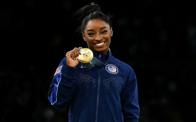 Fimleikakonan Simone Biles vann fjögur verðlaun á Ólympíuleikunum, þrjú gull og eitt silfur. Hún er …