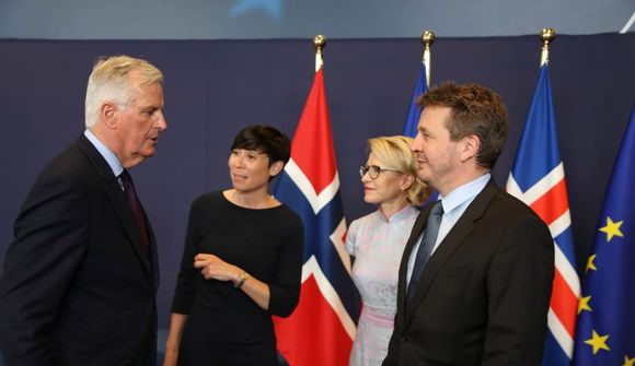 Sögð beita Ísland þrýstingi