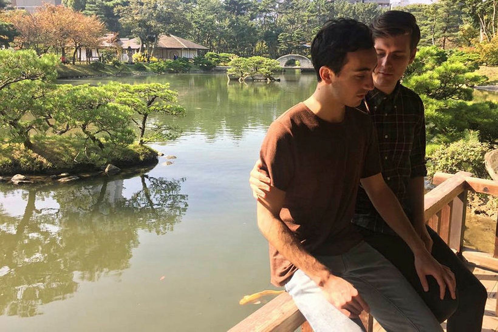 Andrean og Viktor kærasti hans í Japan. Andrean er á …