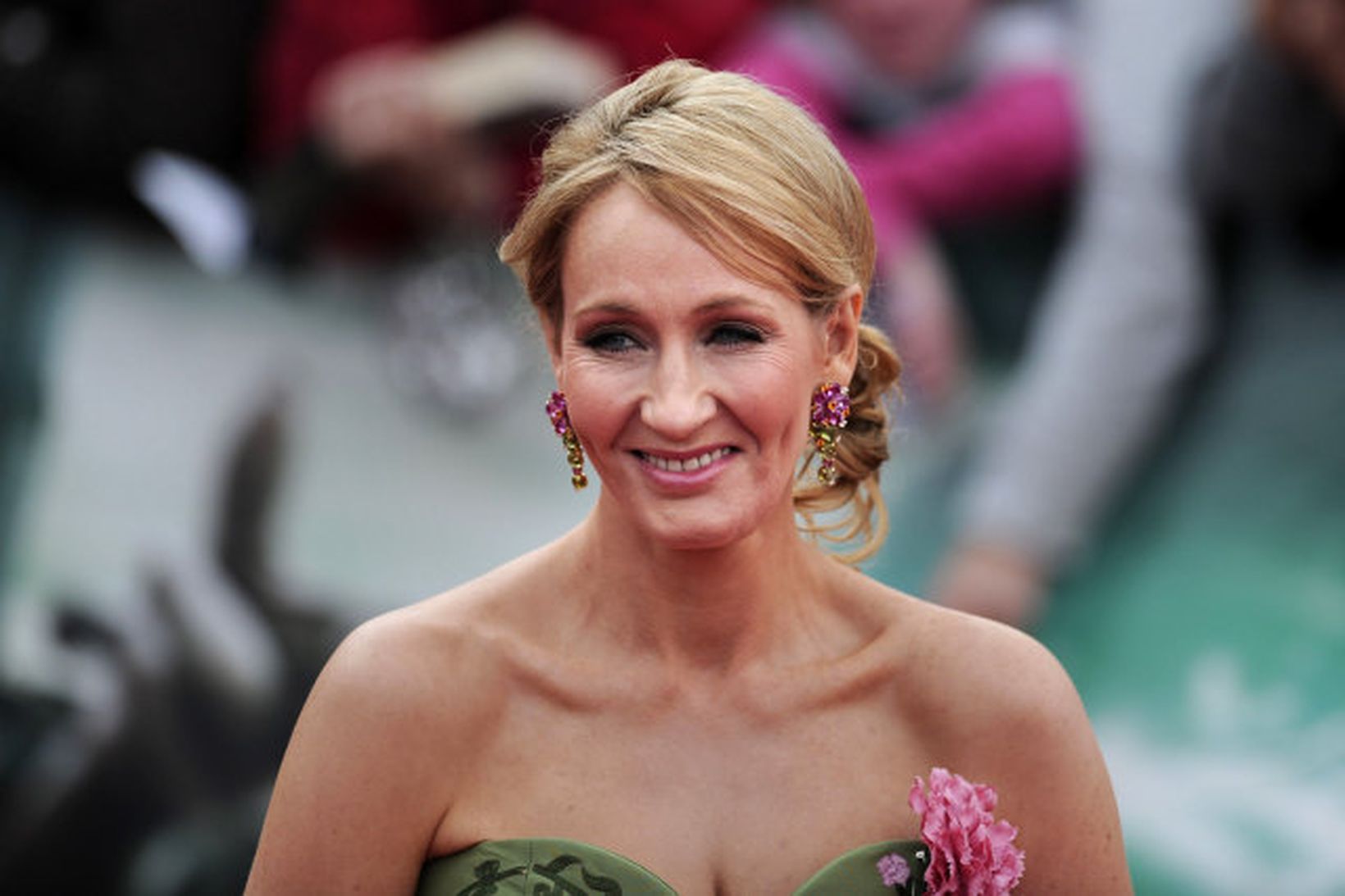J.K. Rowling græðir heldur betur á sögunum af galdrastráknum Harry …