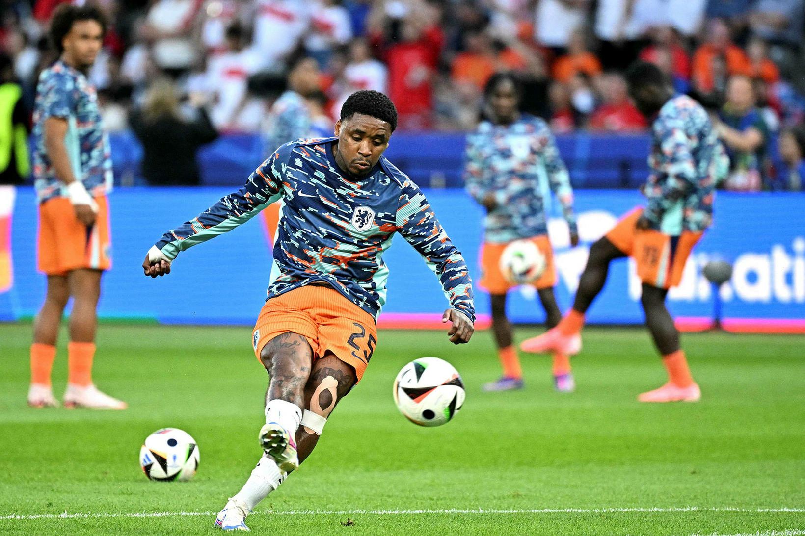 Steven Bergwijn spilar ekki aftur fyrir Holland, að minnsta kosti …