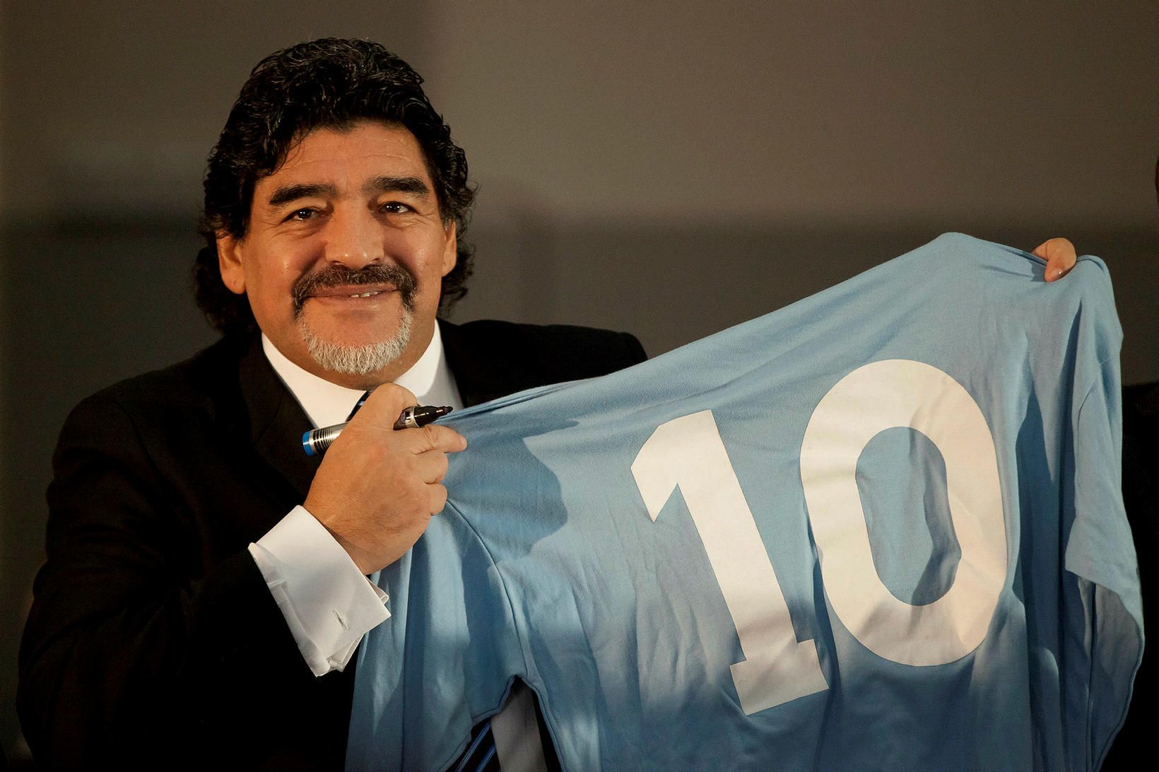 Diego Maradona er í guðatölu hjá stuðningsmönnum Napoli.