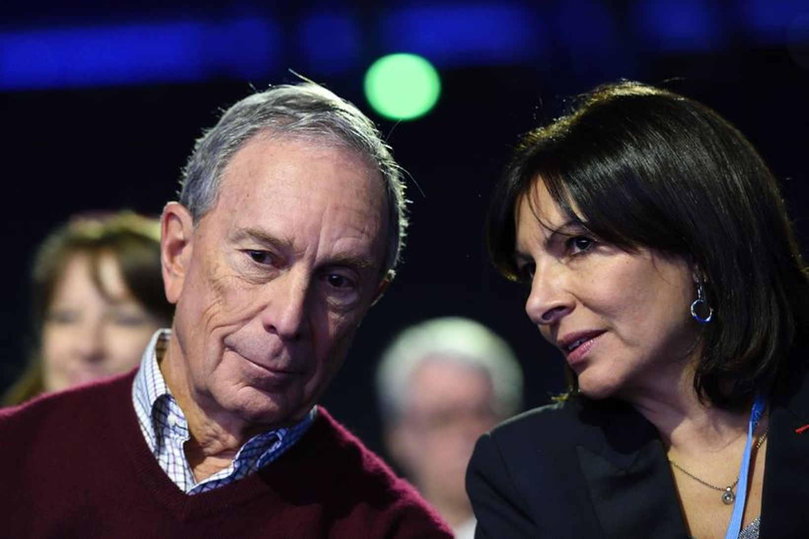 Michael Bloomberg ásamt Anne Hidalgo, borgarstjóra Parísar.