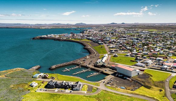 Endurskoði sóttvarnareglur án tafar