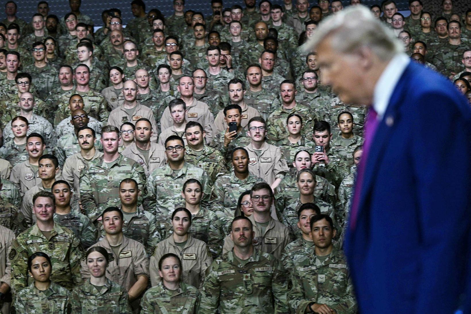 Trump Bandaríkjaforseti heimsótti al-Udeid herstöðina í maí sl.