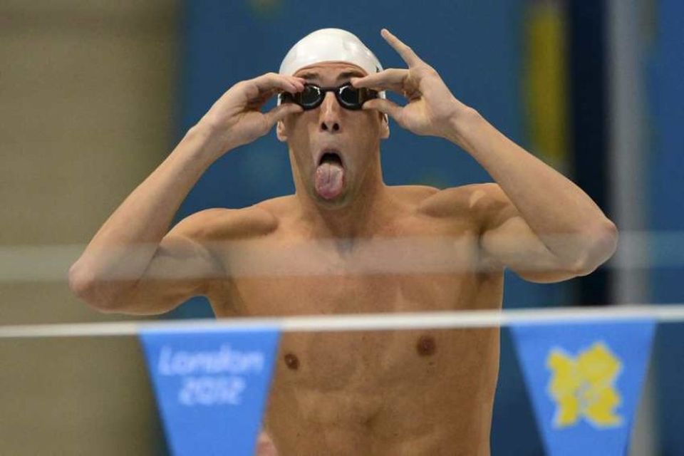 Bandaríski sundmaðurinn Michael Phelps undirbýr sig fyrir keppni.