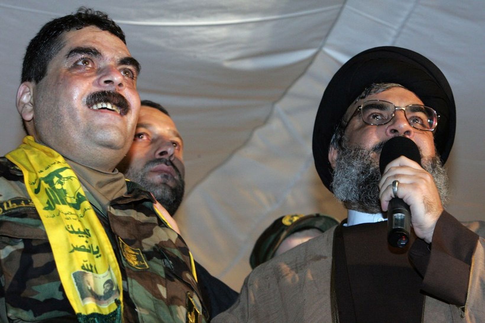 Samir Qantar (t.v.) ásamt Hassan Nasrallah, æðsta leiðtoga Hezbollah.