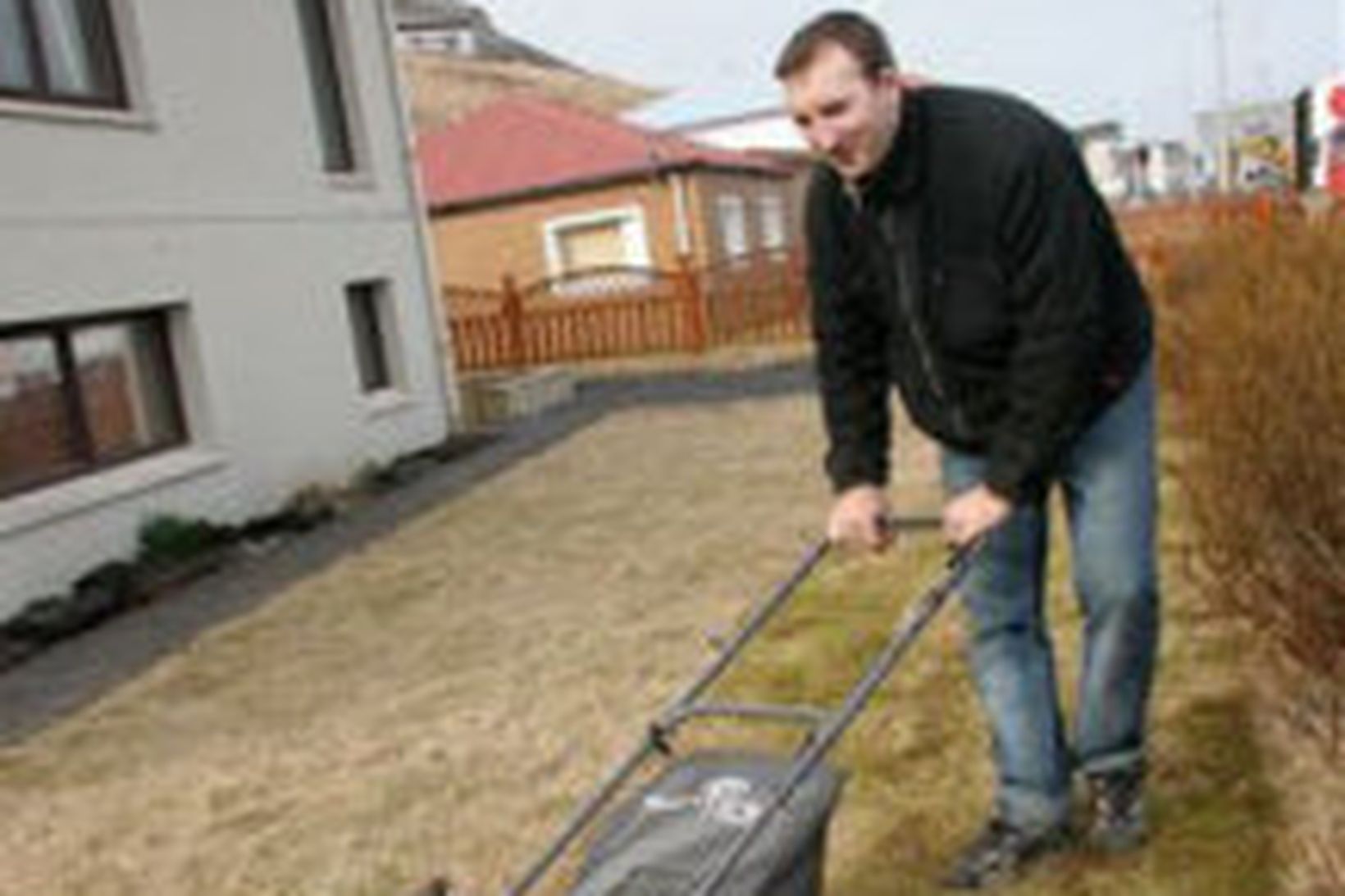 Zbigniew Pienkowski við sláttinn.