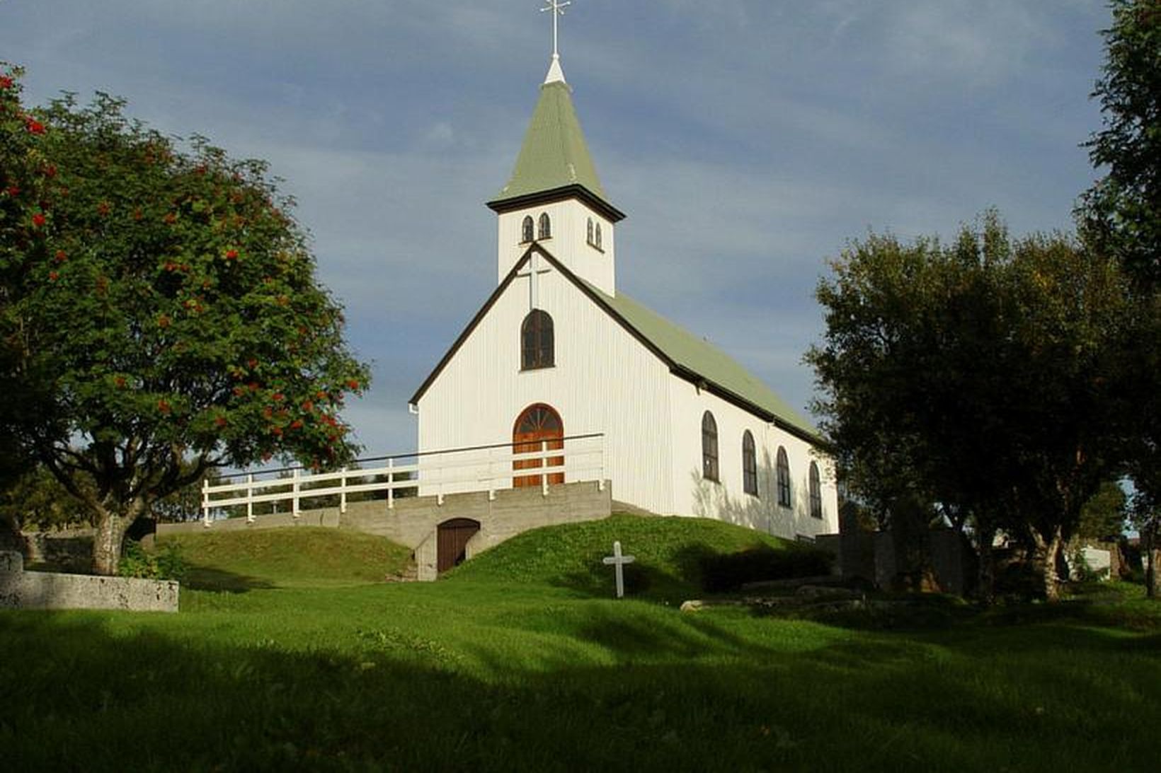 Lágafellskirkja í Mosfellsbæ.