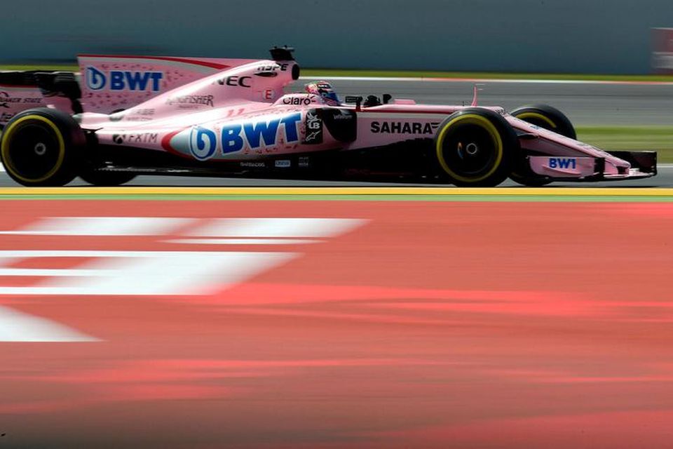 Sergio Perez á Force India í Barcelona í morgun.