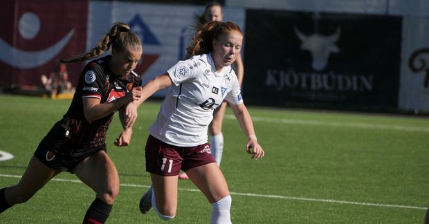 Freyja Stefánsdóttir og Snæfríður Eva Eiríksdóttir eigast við í dag.