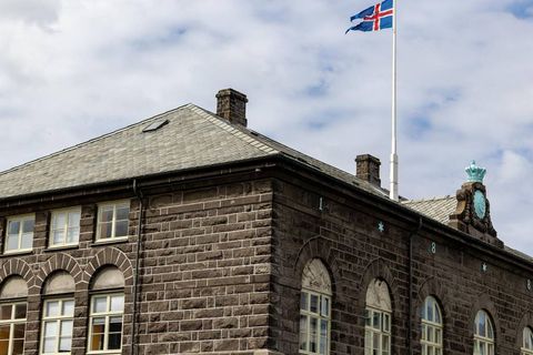 Dagur B. Eggertsson mælti fyrir fjármálaáætlun í gærmorgun. Stjórnarandstæðingar segja að forsendur áætlunarinnar séu kolrangar.