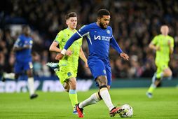 Reece James í leik með Chelsea.