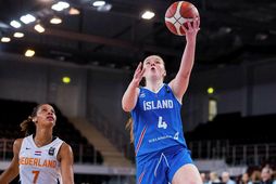 Kolbrún María Ármannsdóttir var stigahæst í íslenska liðinu og skoraði 18 stig í kvöld.